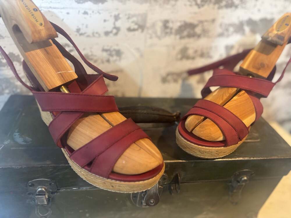 Timberland Red Leather Earthkeepers Anti-Fatigue Strappy Cork Wedge Sandals